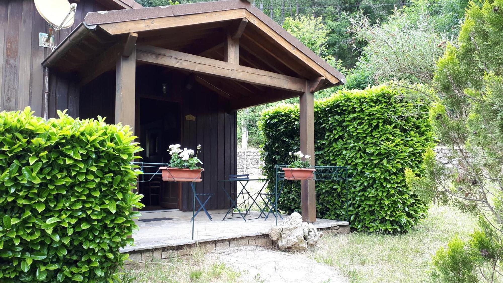 Les Chalets Du Roc Alzon Екстериор снимка